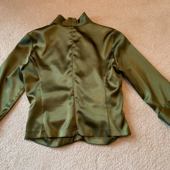 Green satin blouse - Picture 3 of 3
